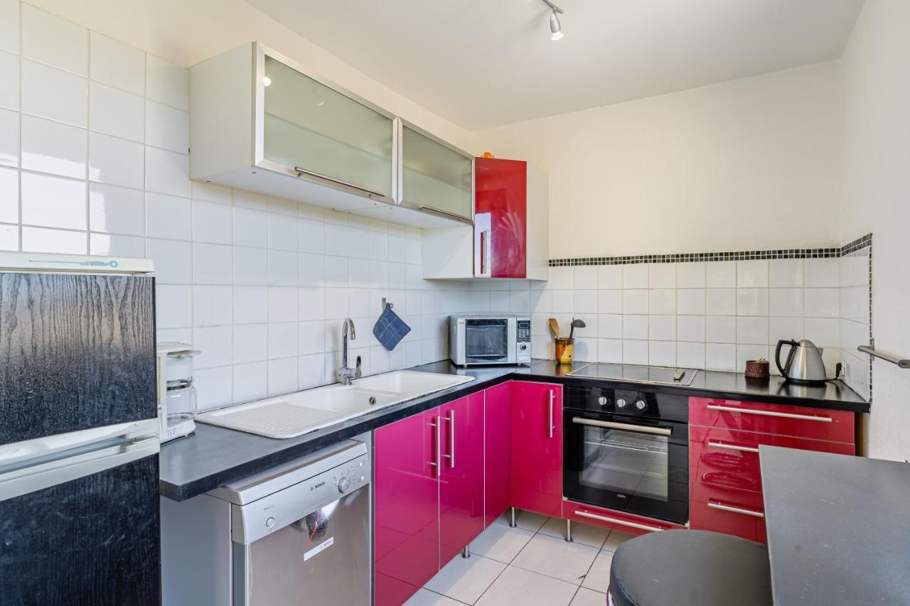 Park & Suites -Wifi-Netflix-Vue Marseille Kültér fotó
